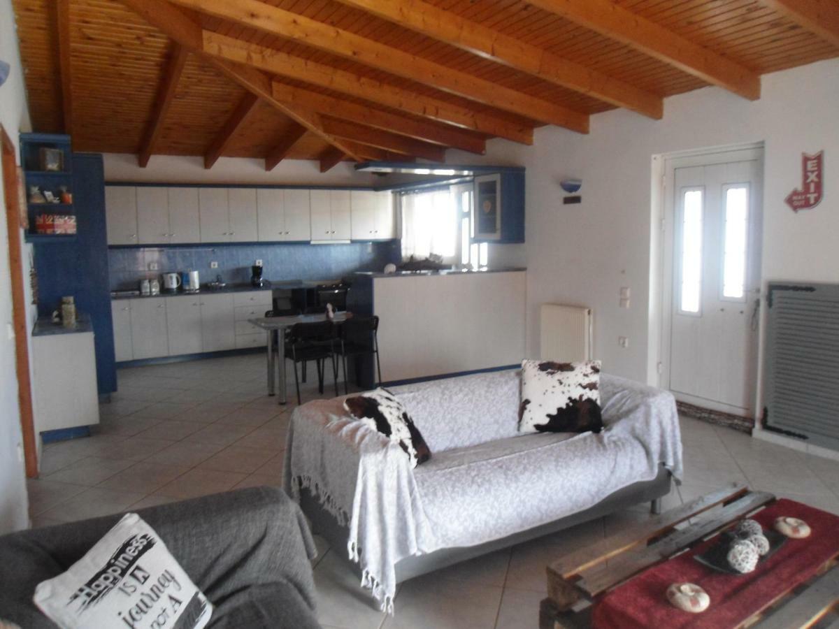 Sunny Apartment 15 Min From Airport And Sea Artemida  Exterior foto